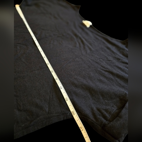 (M) Buttercream Clothing Cuff Tee - Picture 3 of 5